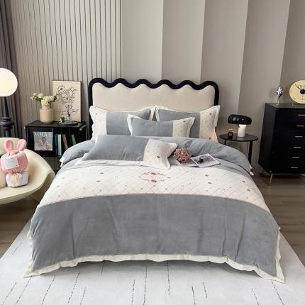 91家纺网 家纺一手货源 找家纺 欧冠 2023秋冬高端刺绣菲曼牛奶绒四件套 菲曼-高级灰