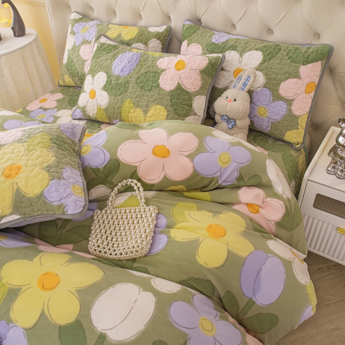 91家纺网 家纺一手货源 找家纺 梓依家纺 2023新款牛奶绒床盖款四件套 繁花入梦