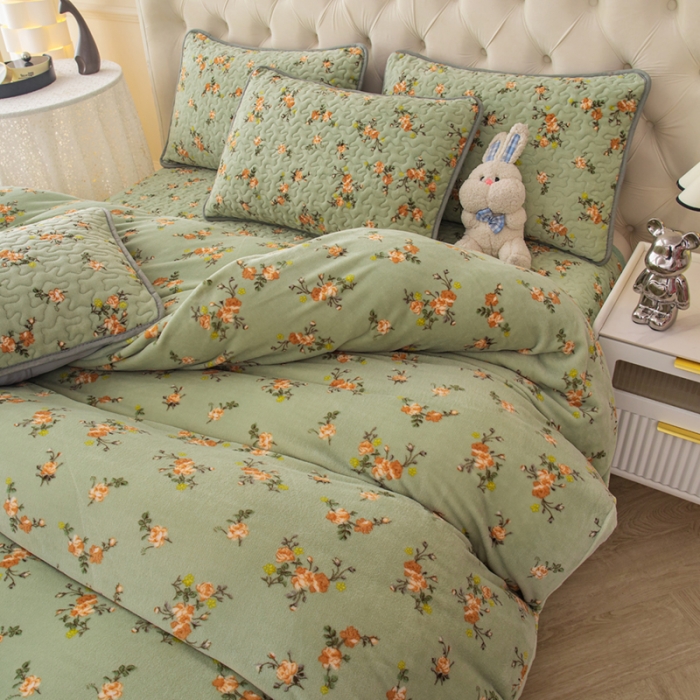 91家纺网 家纺一手货源 找家纺 梓依家纺 2023新款牛奶绒床盖款四件套 芬芳