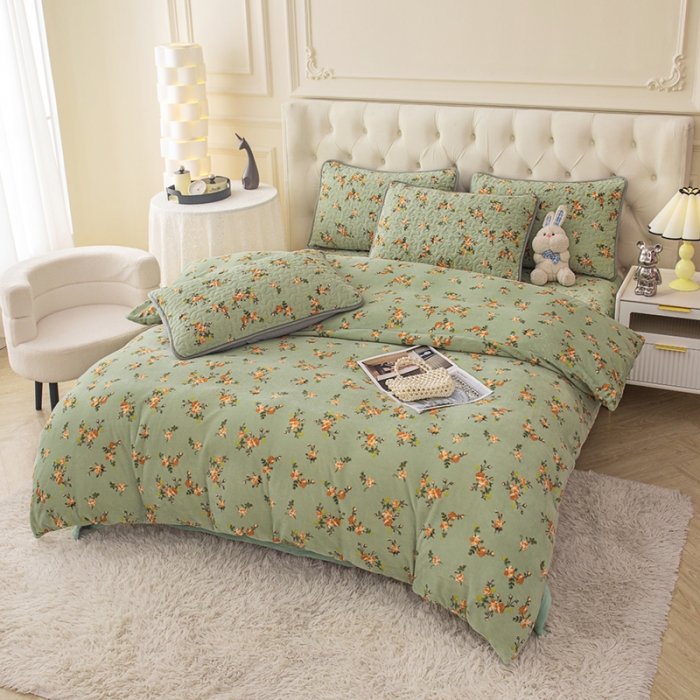 91家纺网 家纺一手货源 找家纺 梓依家纺 2023新款牛奶绒床盖款四件套 芬芳