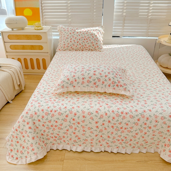 91家纺网 家纺一手货源 找家纺 岚吉 2023新款印花牛奶绒床盖三件套 粉色小碎花