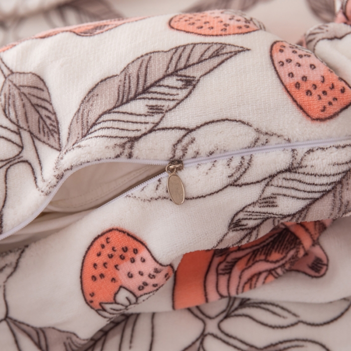 91家纺网 家纺一手货源 找家纺 梓依家纺 2023新款牛奶绒床盖款四件套 花开烂漫