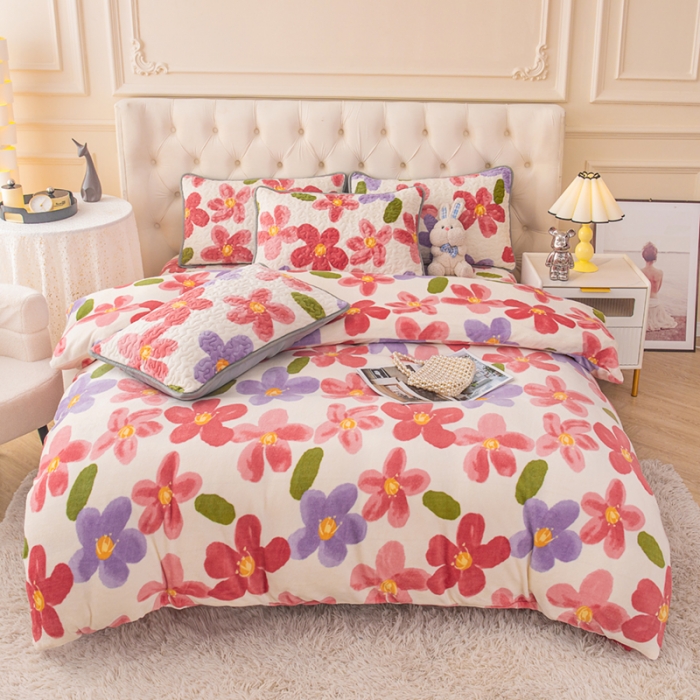 91家纺网 家纺一手货源 找家纺 梓依家纺 2023新款牛奶绒床盖款四件套 花语