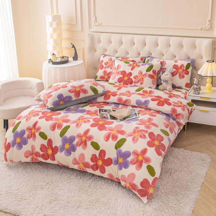 91家纺网 家纺一手货源 找家纺 梓依家纺 2023新款牛奶绒床盖款四件套 花语