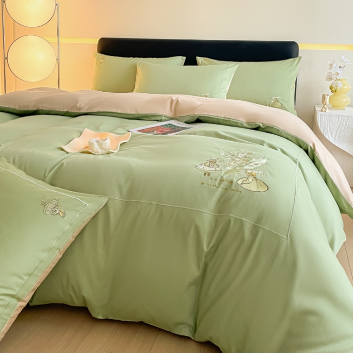 91家纺网 家纺一手货源 找家纺 秀色 100支全棉高支长绒棉四件套北欧ins风轻奢被套纯棉床上用品 铃兰花女孩-山栀茶香槟金