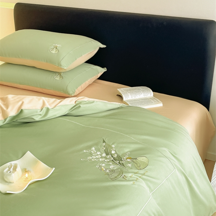 91家纺网 家纺一手货源 找家纺 秀色 100支全棉高支长绒棉四件套北欧ins风轻奢被套纯棉床上用品 铃兰花女孩-山栀茶香槟金