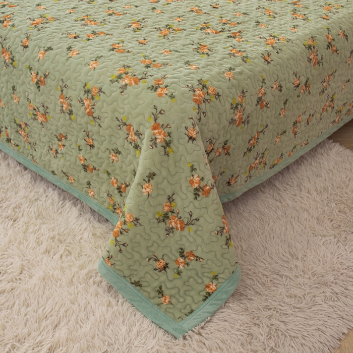 91家纺网 家纺一手货源 找家纺 梓依家纺 2023新款牛奶绒单床盖 芬芳