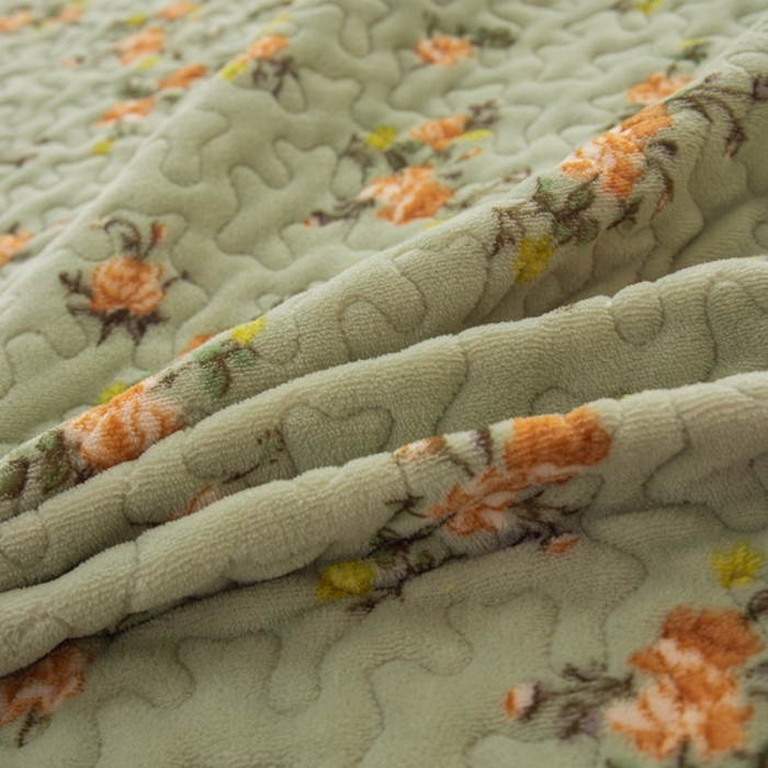 91家纺网 家纺一手货源 找家纺 梓依家纺 2023新款牛奶绒单床盖 芬芳