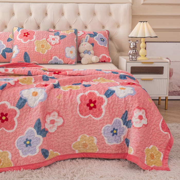 91家纺网 家纺一手货源 找家纺 梓依家纺 2023新款牛奶绒单床盖 花海