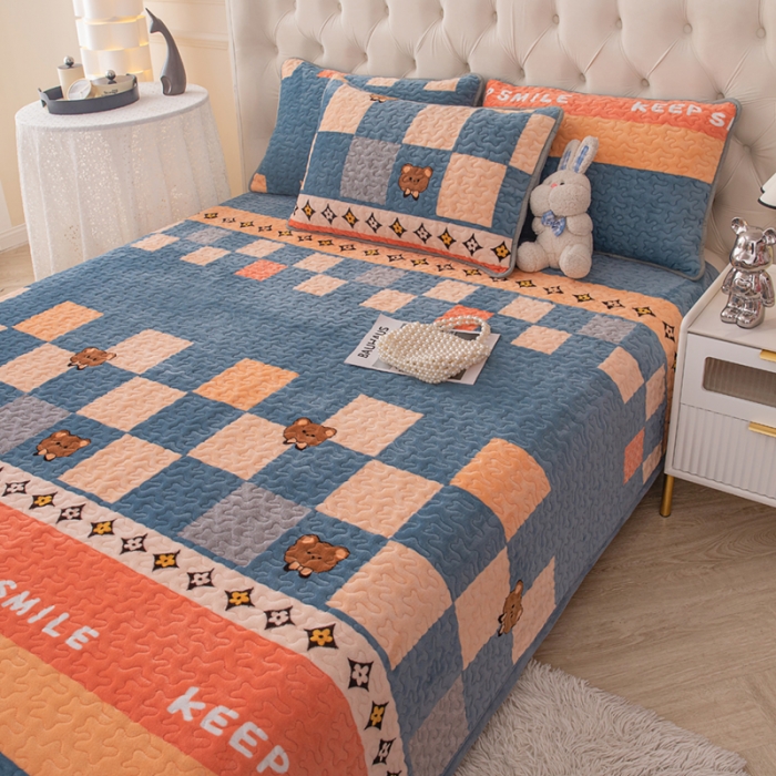 91家纺网 家纺一手货源 找家纺 梓依家纺 2023新款牛奶绒单床盖 绅士熊