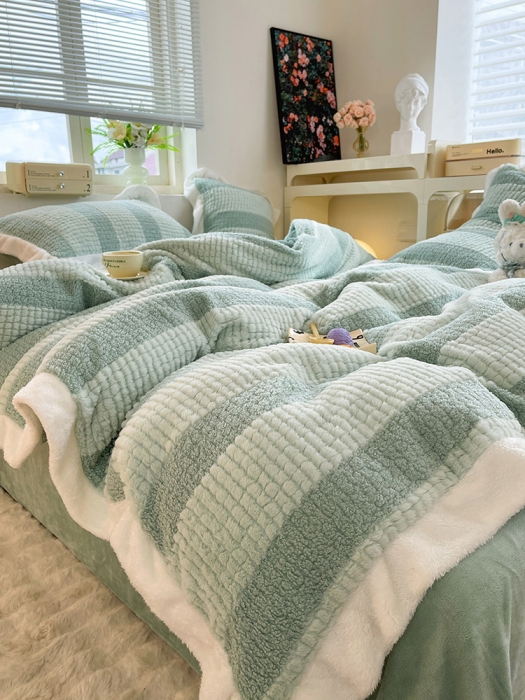 91家纺网 家纺一手货源 找家纺 欧冠 2023新款泰迪绒兔绒牛奶绒四件套 泰迪绒-清新绿