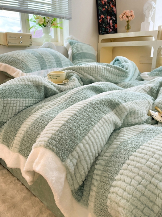 91家纺网 家纺一手货源 找家纺 欧冠 2023新款泰迪绒兔绒牛奶绒四件套 泰迪绒-清新绿