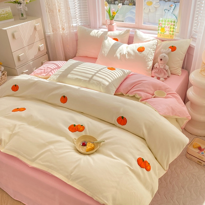 91家纺网 家纺一手货源 找家纺 欧冠 2023新款秋冬保暖专版水洗棉麻毛巾绣四件套 南瓜派