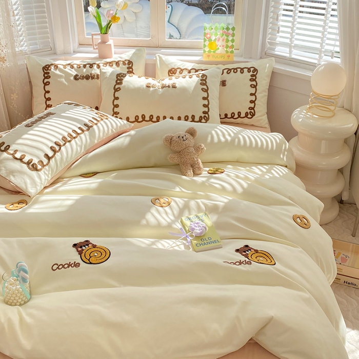 91家纺网 家纺一手货源 找家纺 欧冠 2023新款秋冬保暖专版水洗棉麻毛巾绣四件套 曲奇