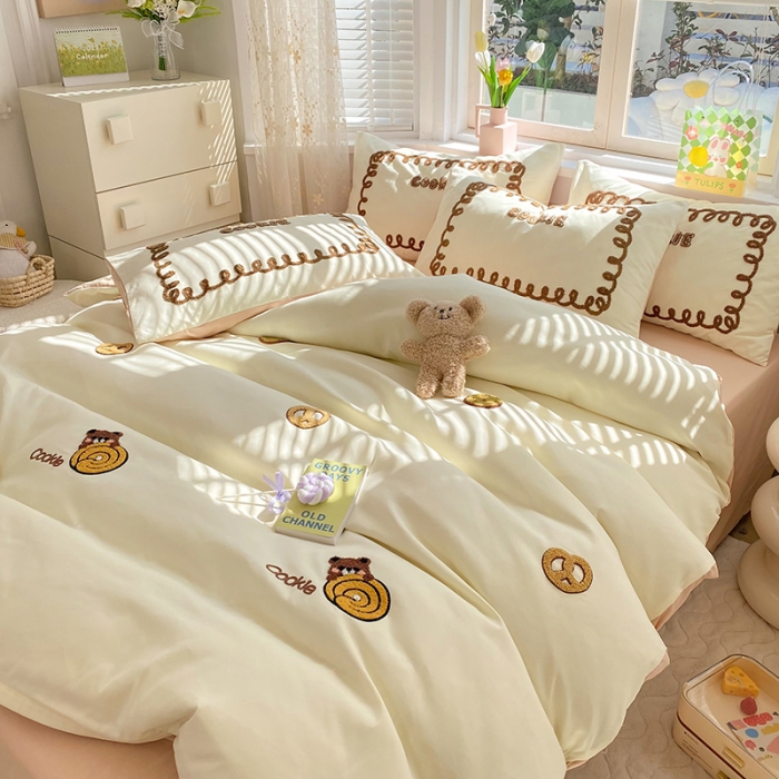 91家纺网 家纺一手货源 找家纺 欧冠 2023新款秋冬保暖专版水洗棉麻毛巾绣四件套 曲奇