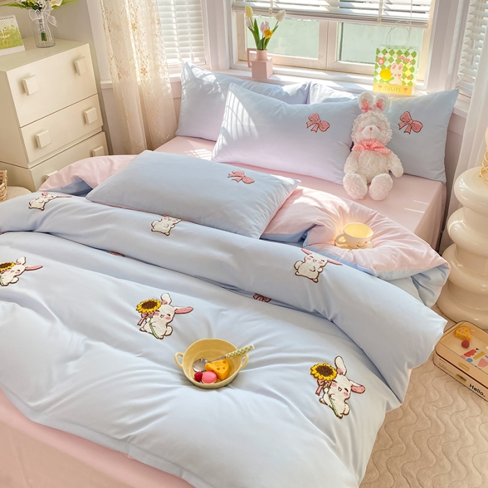 91家纺网 家纺一手货源 找家纺 欧冠 2023新款秋冬保暖专版水洗棉麻毛巾绣四件套 兔宝贝-兰