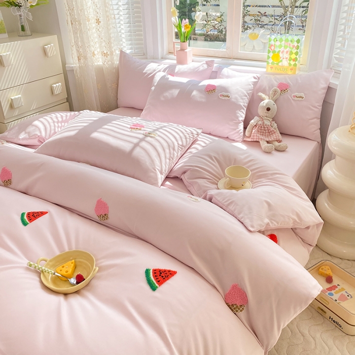 91家纺网 家纺一手货源 找家纺 欧冠 2023新款秋冬保暖专版水洗棉麻毛巾绣四件套 西瓜