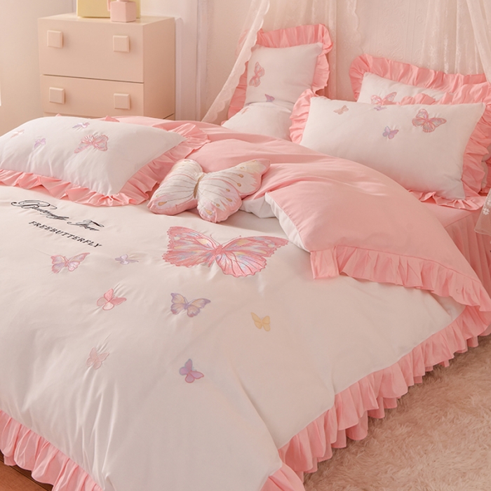 91家纺网 家纺一手货源 找家纺 欧冠 2023新款秋冬保暖云锦棉刺绣花边羽蝶系列四件套 羽蝶-白玉