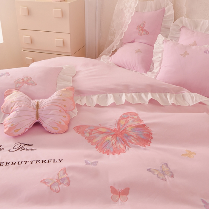 91家纺网 家纺一手货源 找家纺 欧冠 2023新款秋冬保暖云锦棉刺绣花边羽蝶系列四件套 羽蝶-粉色