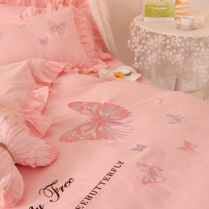 91家纺网 家纺一手货源 找家纺 欧冠 2023新款秋冬保暖云锦棉刺绣花边羽蝶系列四件套 羽蝶-玉色