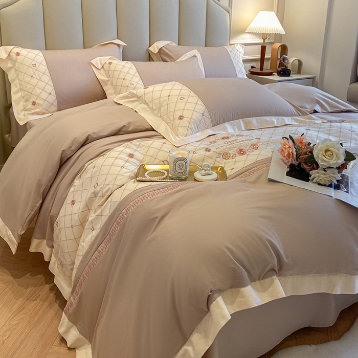 91家纺网 家纺一手货源 找家纺 欧冠 2023秋冬保暖60S全棉刺绣拼接菲曼系列四件套 菲曼-奶咖色