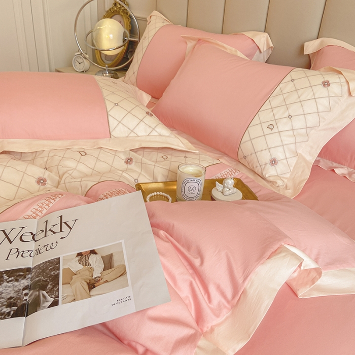 91家纺网 家纺一手货源 找家纺 欧冠 2023秋冬保暖60S全棉刺绣拼接菲曼系列四件套 菲曼-樱花粉