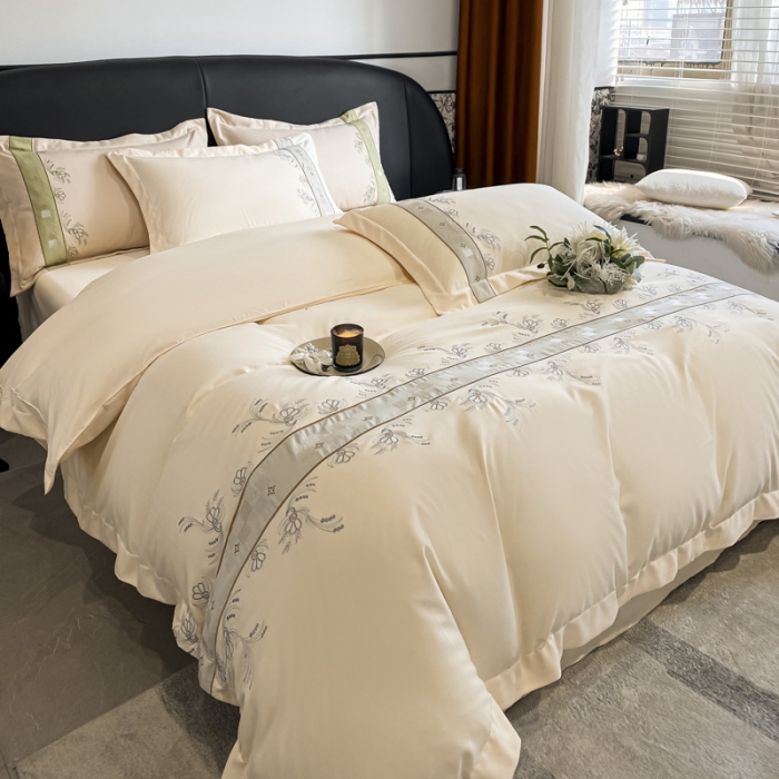 91家纺网 家纺一手货源 找家纺 欧冠 2023新款秋冬保暖锦绣棉简约绣花艾莎系列四件套 艾莎-米黄