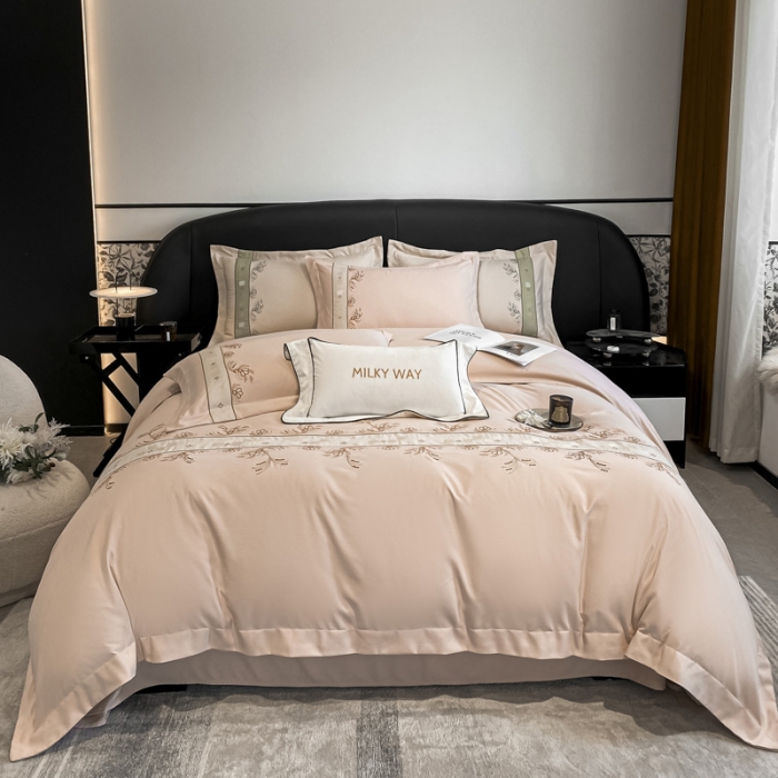 91家纺网 家纺一手货源 找家纺 欧冠 2023新款秋冬保暖锦绣棉简约绣花艾莎系列四件套 艾莎-藕粉