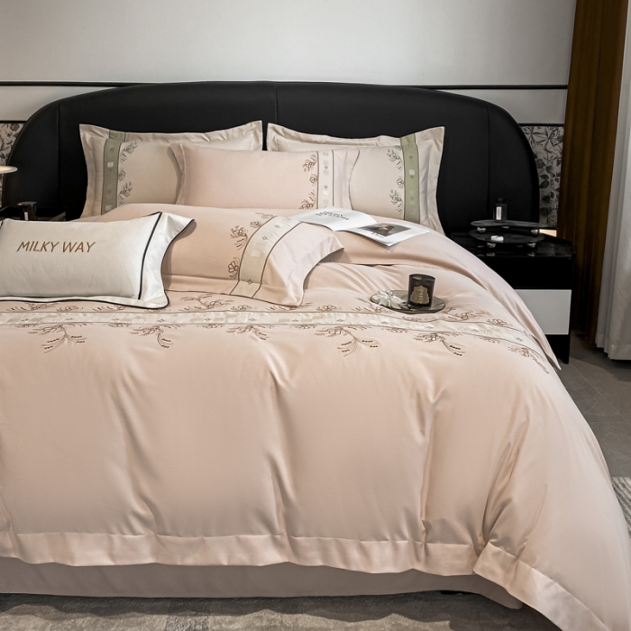 91家纺网 家纺一手货源 找家纺 欧冠 2023新款秋冬保暖锦绣棉简约绣花艾莎系列四件套 艾莎-藕粉