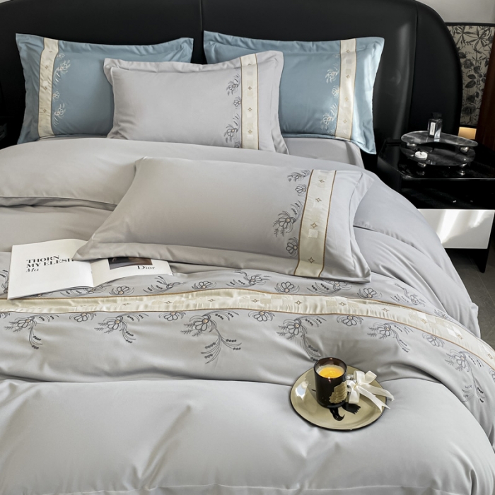 91家纺网 家纺一手货源 找家纺 欧冠 2023新款秋冬保暖锦绣棉简约绣花艾莎系列四件套 艾莎-浅灰