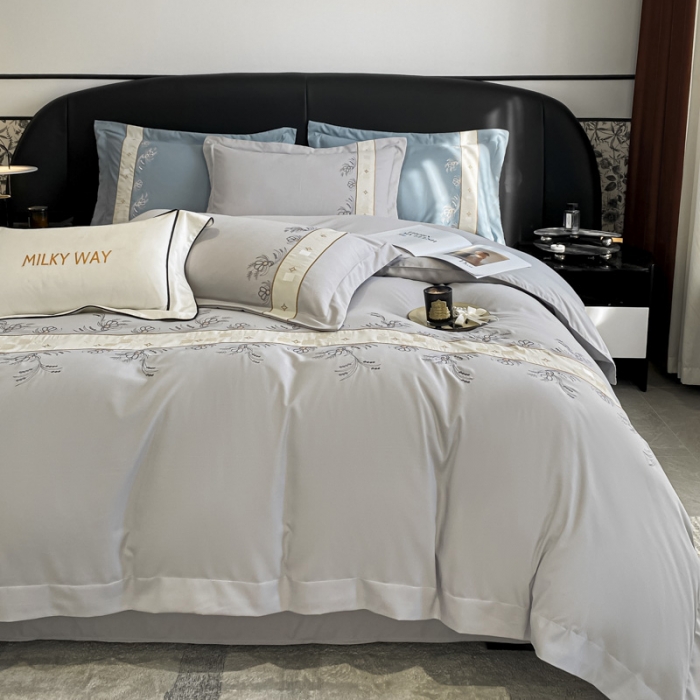 91家纺网 家纺一手货源 找家纺 欧冠 2023新款秋冬保暖锦绣棉简约绣花艾莎系列四件套 艾莎-浅灰