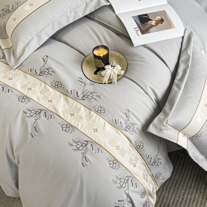 91家纺网 家纺一手货源 找家纺 欧冠 2023新款秋冬保暖锦绣棉简约绣花艾莎系列四件套 艾莎-浅灰