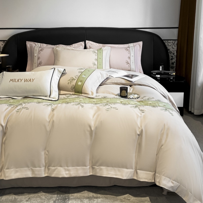 91家纺网 家纺一手货源 找家纺 欧冠 2023新款秋冬保暖锦绣棉简约绣花艾莎系列四件套 艾莎-香槟