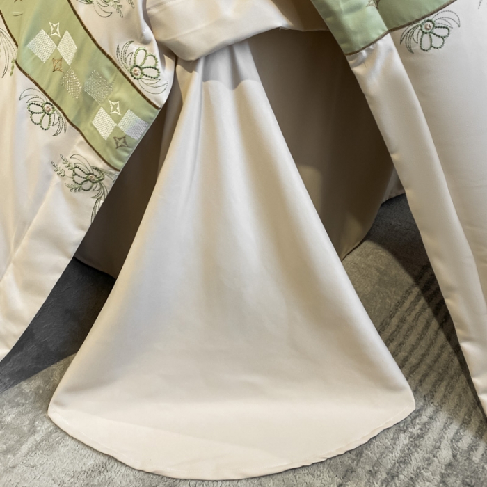 91家纺网 家纺一手货源 找家纺 欧冠 2023新款秋冬保暖锦绣棉简约绣花艾莎系列四件套 艾莎-香槟