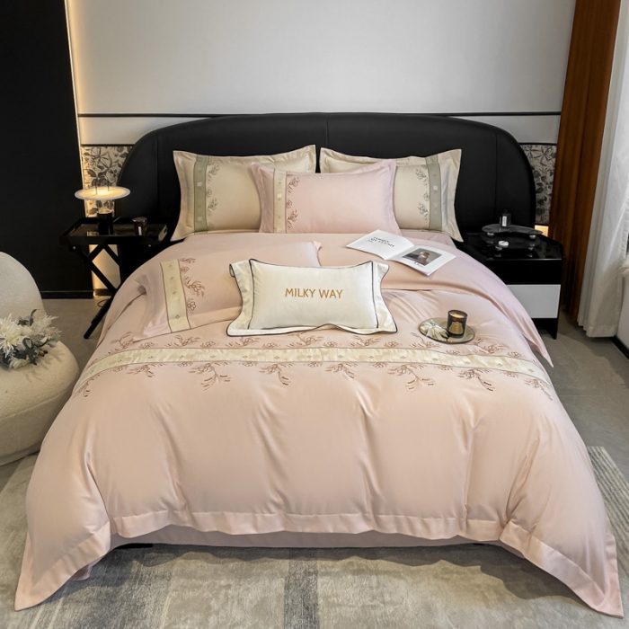 91家纺网 家纺一手货源 找家纺 （总）欧冠 2023新款秋冬保暖锦绣棉简约绣花艾莎系列四件套