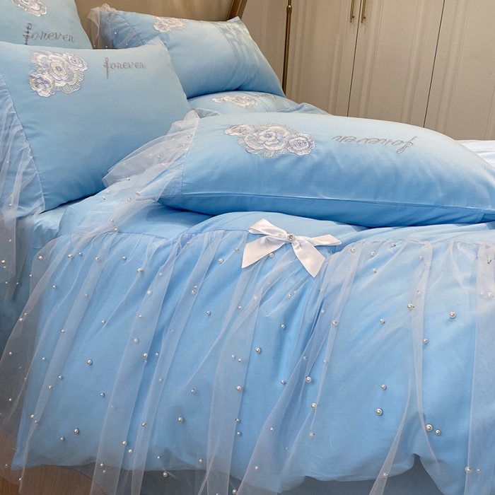 91家纺网 家纺一手货源 找家纺 欧冠 2023新款秋冬保暖60S全棉蕾丝刺绣丽丽贝尔系列四件套 马卡龙蓝