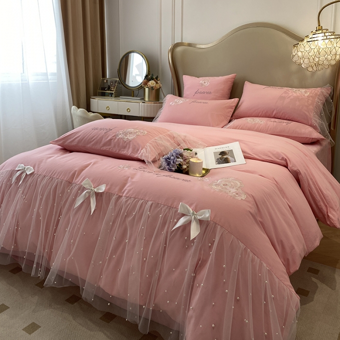 91家纺网 家纺一手货源 找家纺 欧冠 2023新款秋冬保暖60S全棉蕾丝刺绣丽丽贝尔系列四件套 玫瑰粉