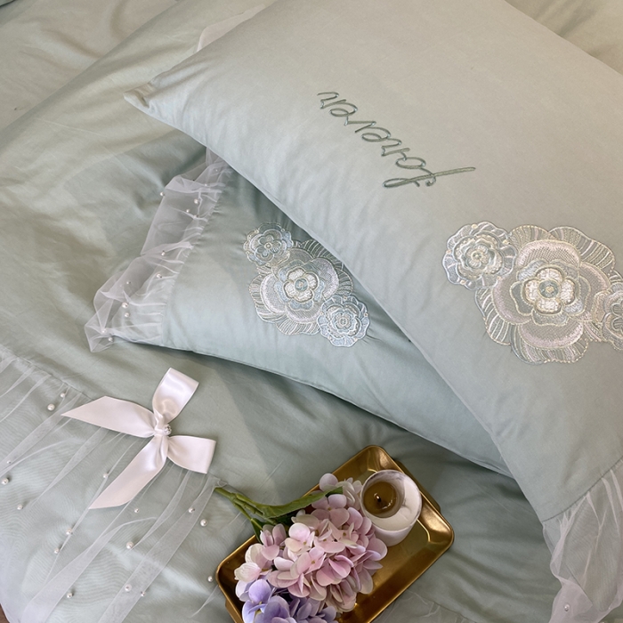 91家纺网 家纺一手货源 找家纺 欧冠 2023新款秋冬保暖60S全棉蕾丝刺绣丽丽贝尔系列四件套 青柠抹茶