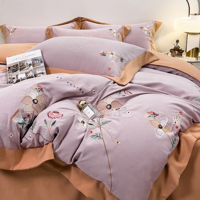 91家纺网 家纺一手货源 找家纺 欧冠 2023新款秋冬保暖云锦棉刺绣宽边盛夏光年系列四件套 盛夏光年-魅紫