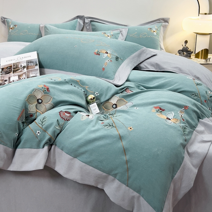 91家纺网 家纺一手货源 找家纺 欧冠 2023新款秋冬保暖云锦棉刺绣宽边盛夏光年系列四件套 盛夏光年-田园绿