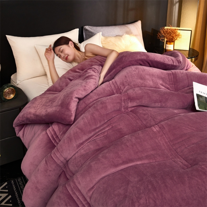 91家纺网 家纺一手货源 找家纺 钰博 2023新款双面牛奶绒大豆养 颜被 葡萄紫