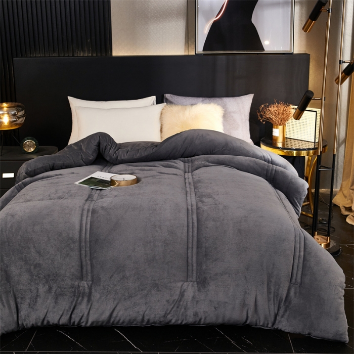 91家纺网 家纺一手货源 找家纺 钰博 2023新款双面牛奶绒大豆养 颜被 深灰色