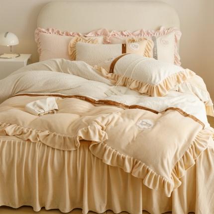 91家纺网 家纺一手货源 找家纺 （总）菊上 2023新品牛奶绒5D雕花刺绣床裙款-山茶之恋系列