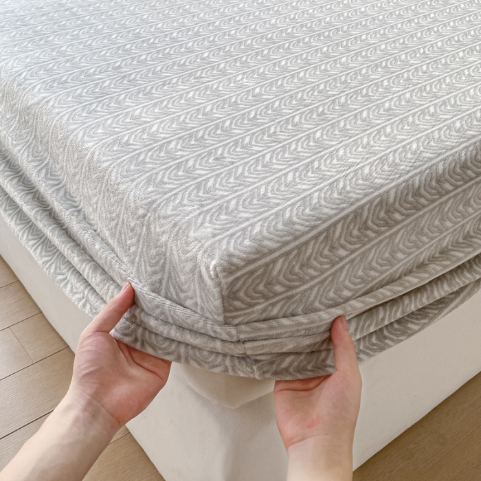 91家纺网 家纺一手货源 找家纺 欧邦 新款印花牛奶绒单品床笠 北欧