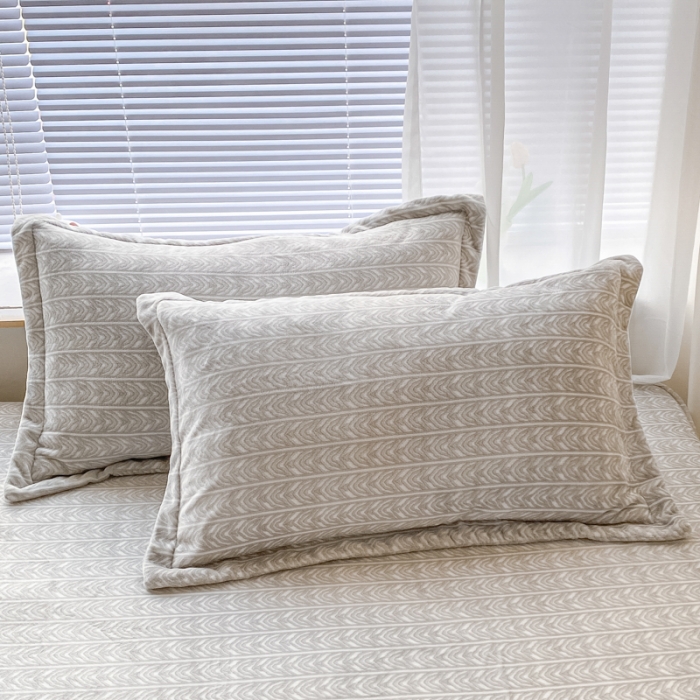 91家纺网 家纺一手货源 找家纺 欧邦 新款印花牛奶绒单品床笠 北欧