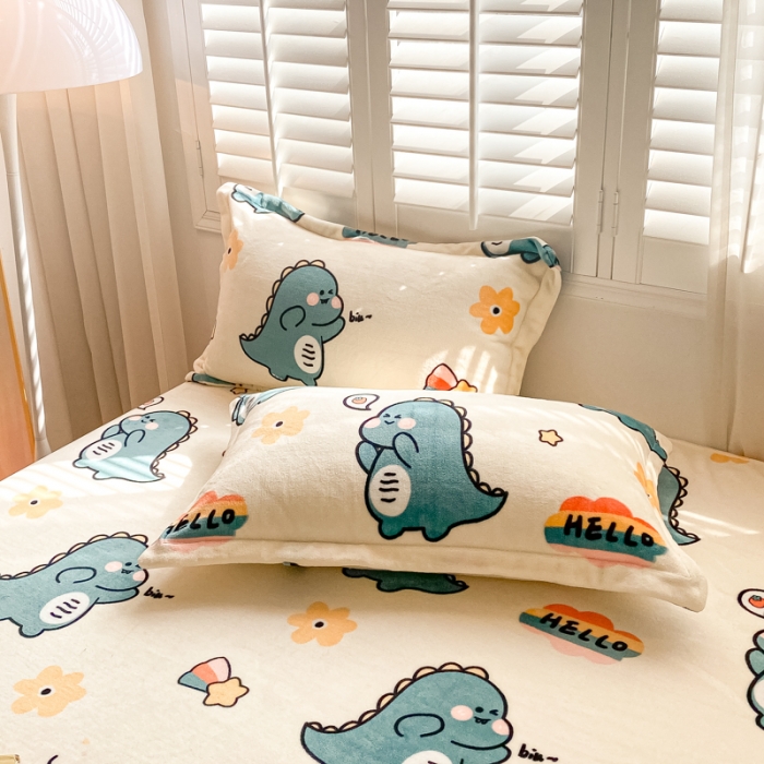 91家纺网 家纺一手货源 找家纺 欧邦 新款印花牛奶绒单品床笠 恐龙家族