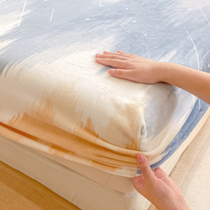 91家纺网 家纺一手货源 找家纺 欧邦 新款印花牛奶绒单品床笠 流星雨