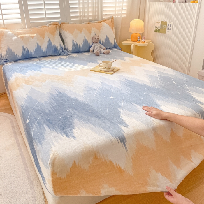 91家纺网 家纺一手货源 找家纺 欧邦 新款印花牛奶绒单品床笠 流星雨