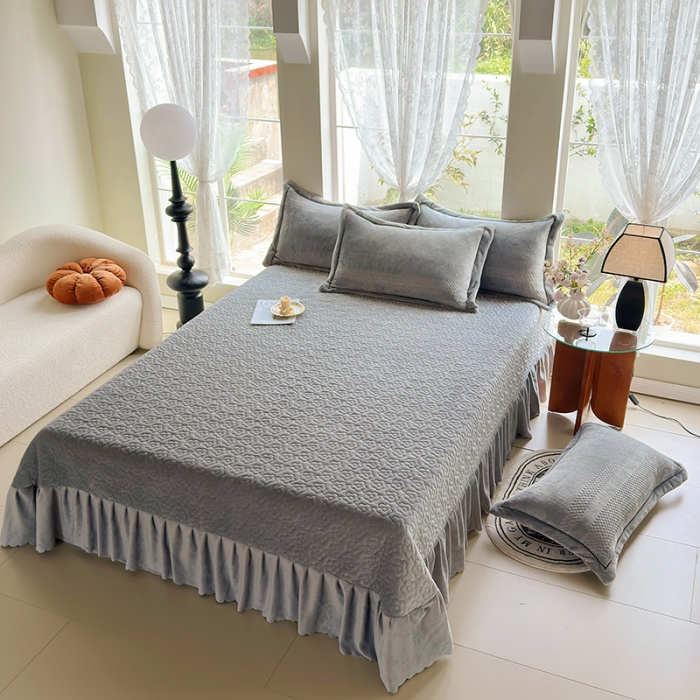 91家纺网 家纺一手货源 找家纺 舒梦琪 2024新款提花牛奶绒夹棉床盖四件套 灰色