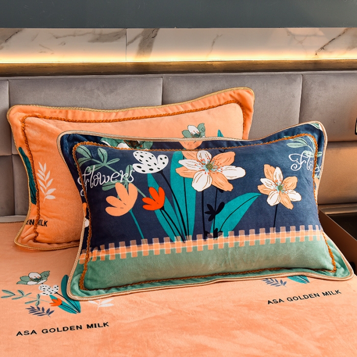 91家纺网 家纺一手货源 找家纺 盈超2023新款A类高克重印花牛奶绒金貂绒床裙款保暖绒四件套 简易时尚